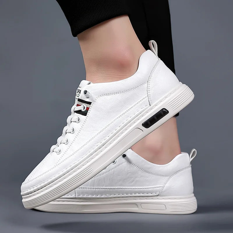 2024 Spring Men's Shoes Fashion Men Casual Shoes Lightweight Slip on Comfortable Flat Shoes Breathable Outdoor Male Sneakers Hot